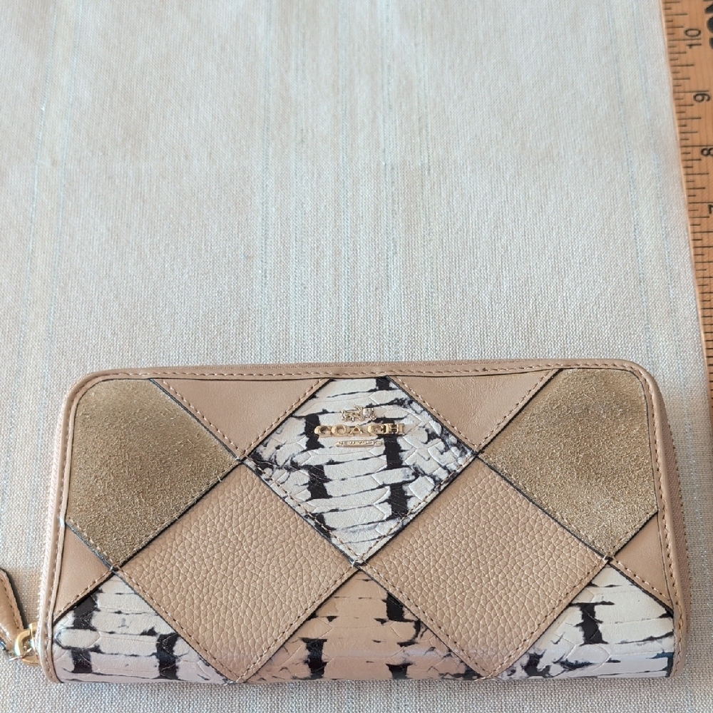 Coach Tan and Gold Women's Wallet